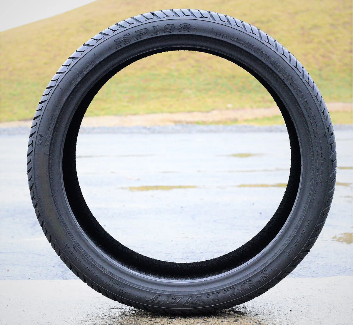 225/45ZR18 95W XL All Season Performance Tire C40481