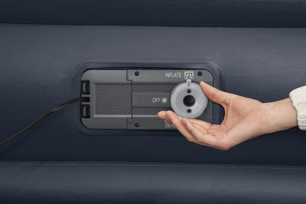 Twin Air Mattress with Built-in Pump L65466